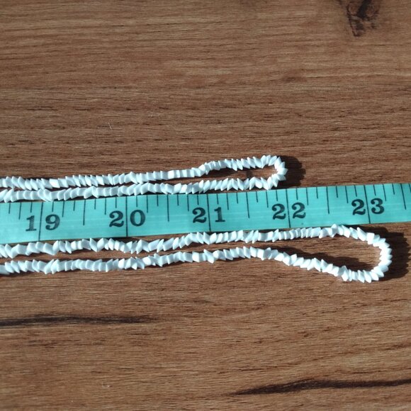 Vintage Milk Glass Necklaces 2 Strands White Penne Seed Beads Pointed Cylinders - Picture 5 of 7